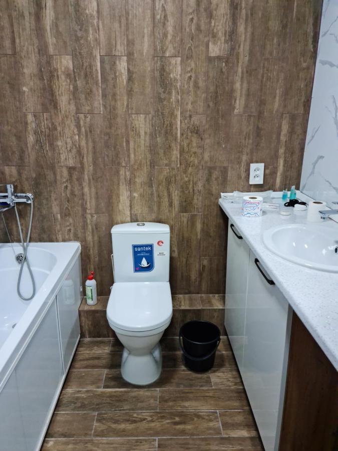 אלמטי Апартаменты В Центре, В Новом Доме מראה חיצוני תמונה